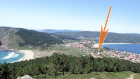 A dream with garden, porch, barbecue, sea views and near the beach.